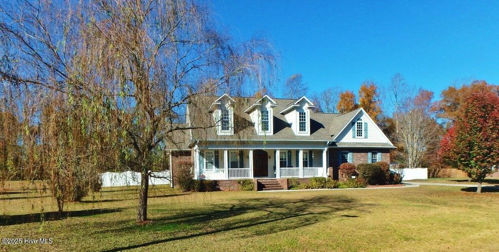 Photo of 237 Country Squire Lane, Jacksonville, NC 28540 (MLS # 100545911)