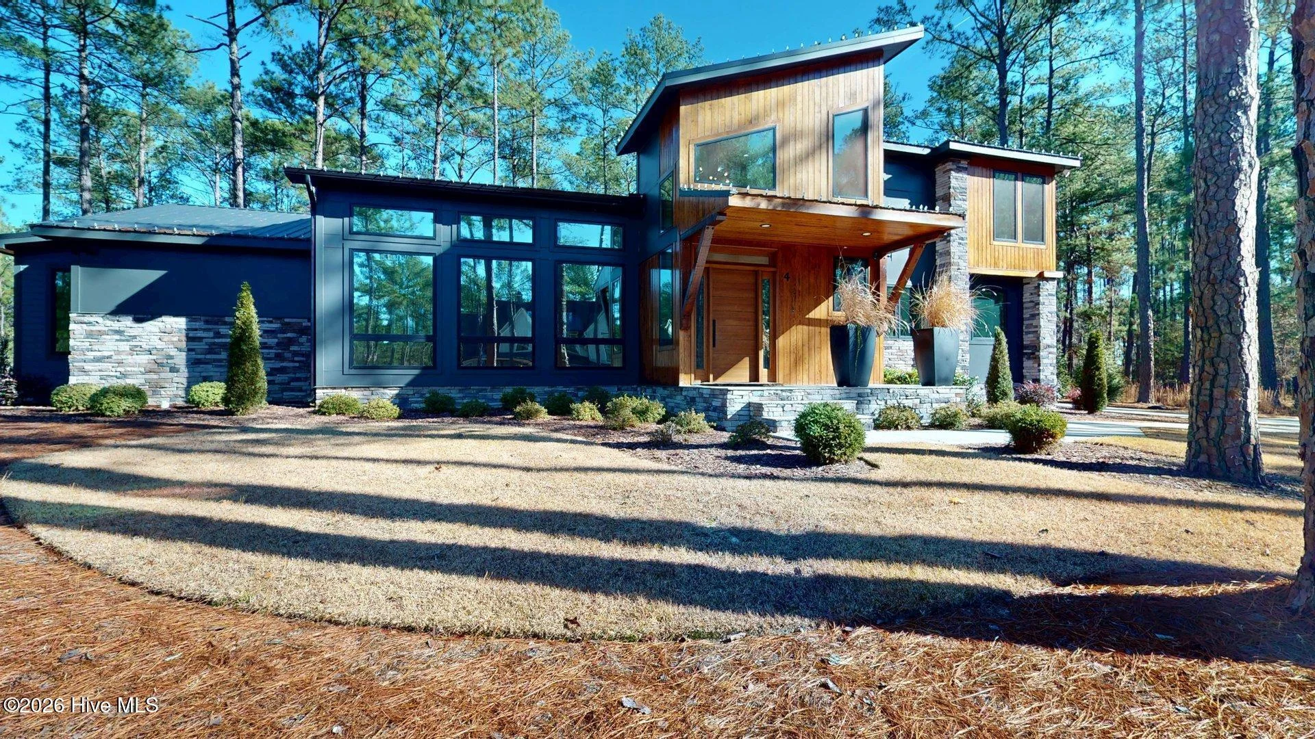 4 Woodward Place