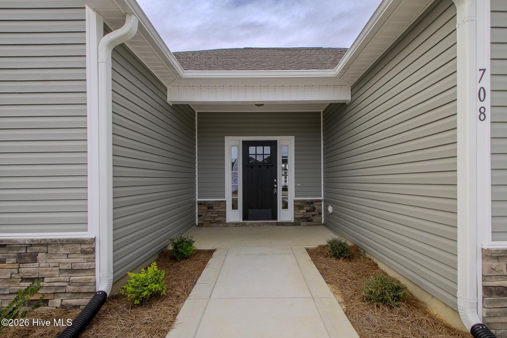 Photo of 708 Regiment Road, Jacksonville, NC 28546 (MLS # 100497435)