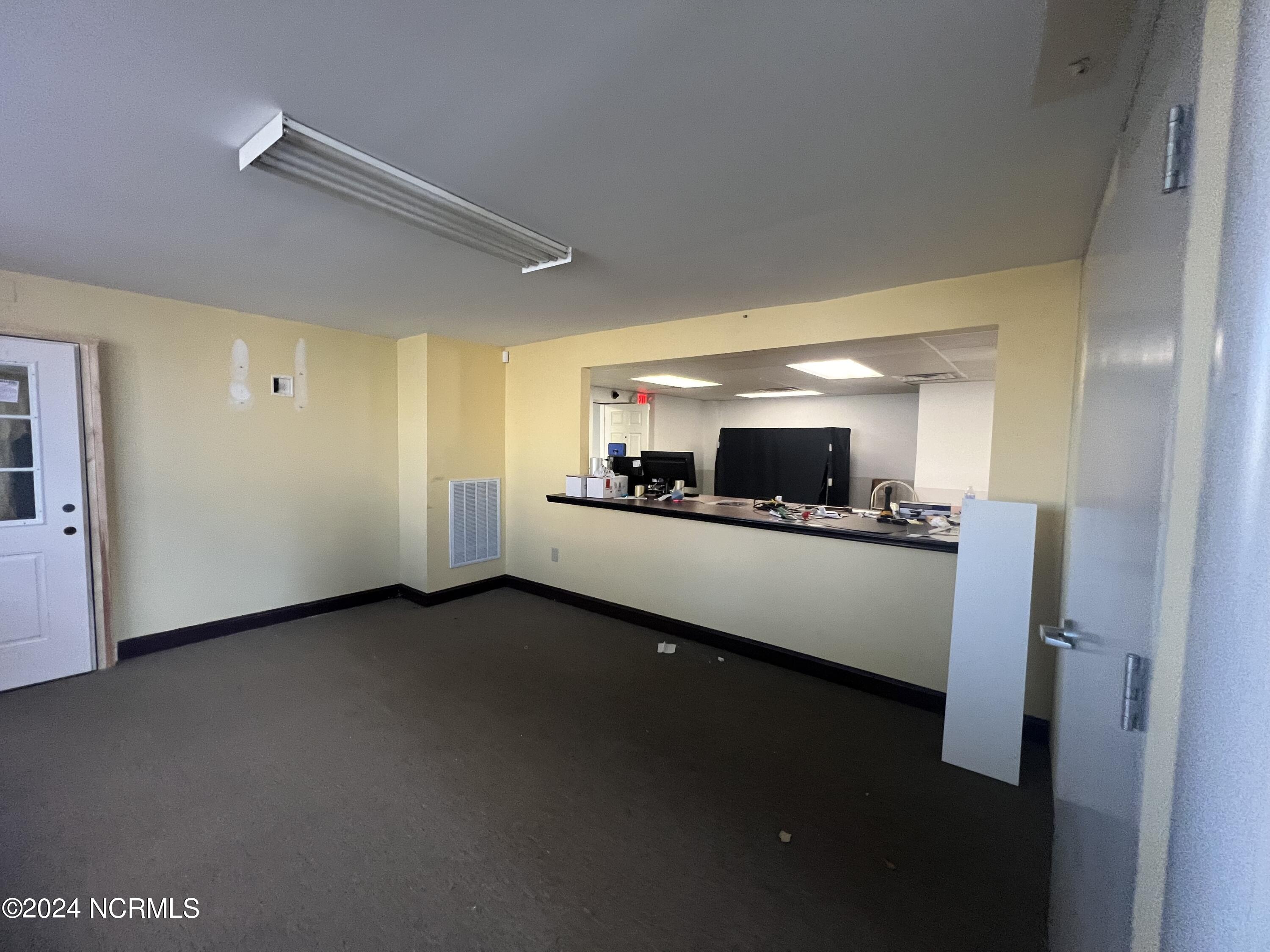 401 W Saint James Street