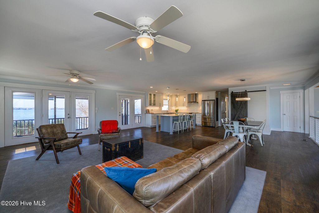 Photo of 321 Riverside Drive, New Bern, NC 28560 (MLS # 100555529)