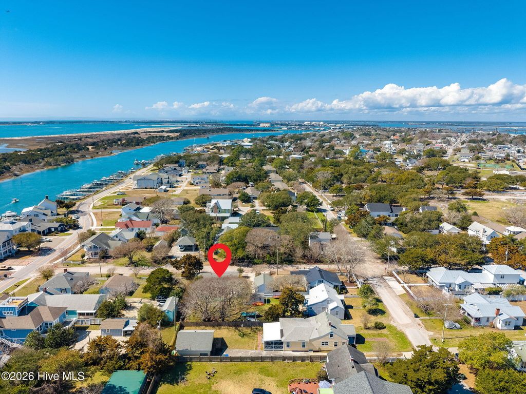 Photo of 106 Belle Air Street, Beaufort, NC 28516 (MLS # 100559982)