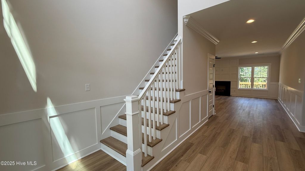 Photo of 295 E Ivybridge Drive, Hubert, NC 28539 (MLS # 100500370)