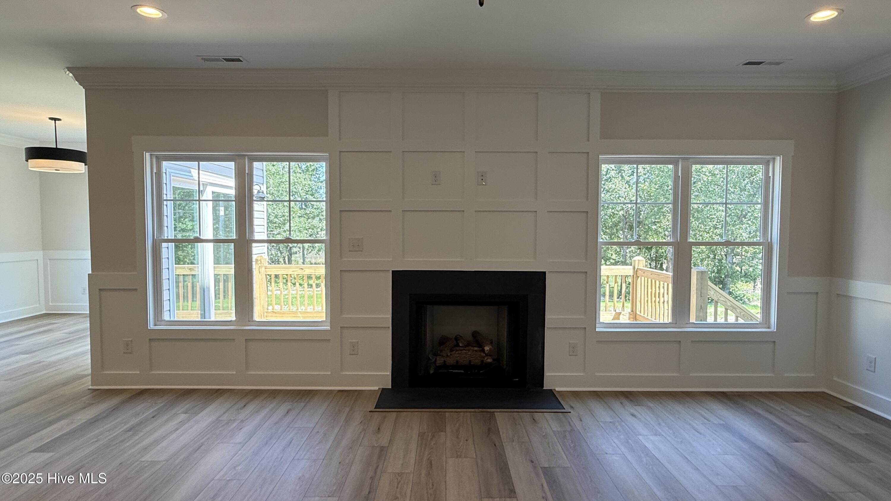 295 E Ivybridge Drive