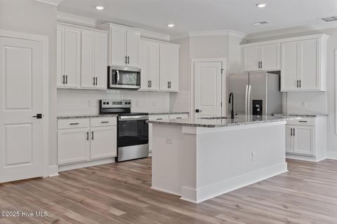 Tiny photo for 92 S Umbrella Palm Drive, Hampstead, NC 28443 (MLS # 100545949)