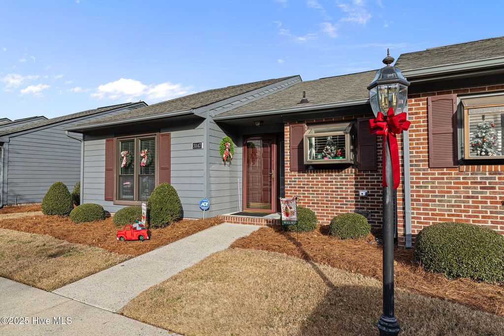 Photo of 3147 Fox Run Drive, Kinston, NC 28504 (MLS # 100545923)