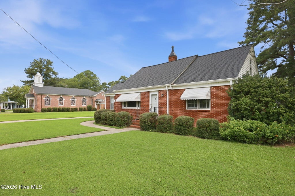 Photo of 403 N Front Street, Hamilton, NC 27840 (MLS # 100596058)