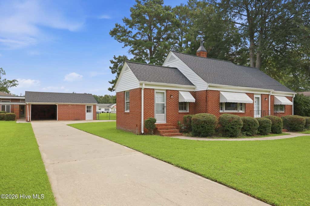Photo of 403 N Front Street, Hamilton, NC 27840 (MLS # 100596058)