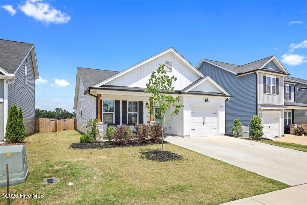 Photo of 619 Sturgeon Street, Smithfield, NC 27577 (MLS # 100572381)