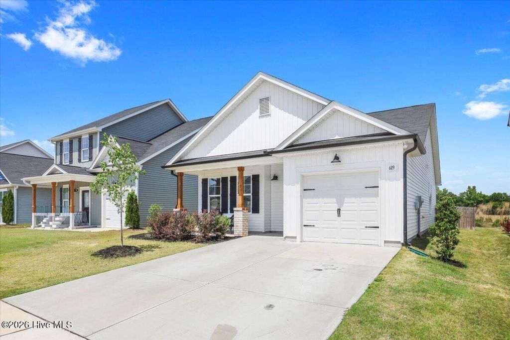 Photo of 619 Sturgeon Street, Smithfield, NC 27577 (MLS # 100572381)