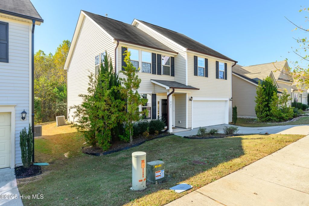 Photo of 921 Stable Fern Drive, Fuquay Varina, NC 27526 (MLS # 100539820)