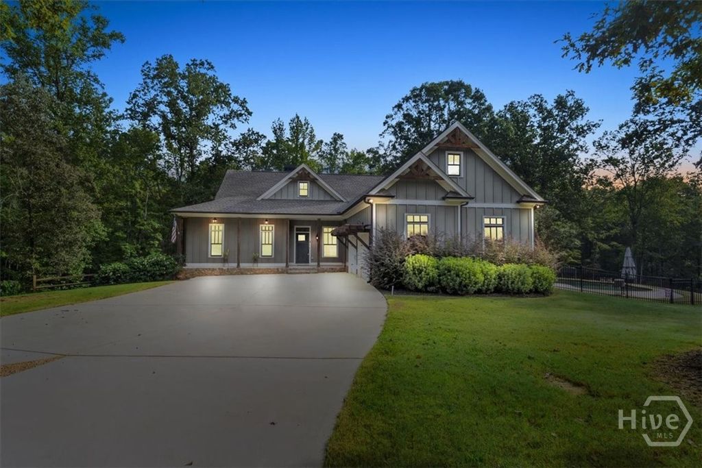 Photo of 1020 Apalachee Ridge, Madison, GA 30650 (MLS # CL347203)