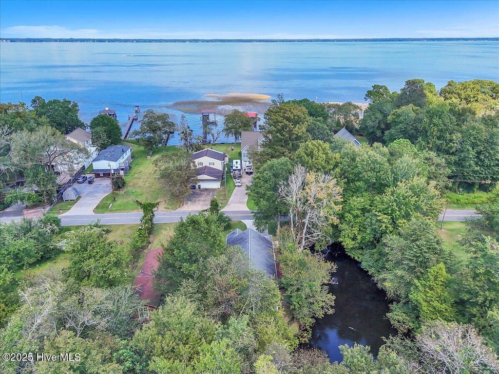 Photo of 3412 Waccamaw Shores Road, Lake Waccamaw, NC 28450 (MLS # 100532414)
