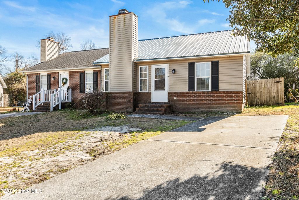 Photo of 116 Creekview Drive, Jacksonville, NC 28540 (MLS # 100551907)