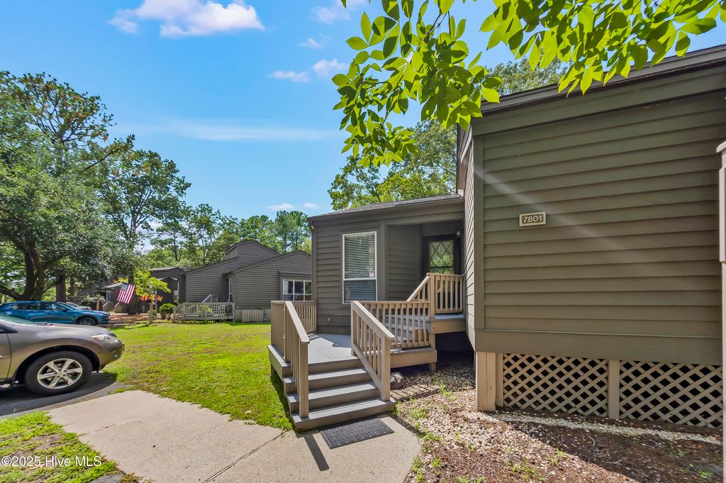 Photo of 7801 Windward Drive, New Bern, NC 28560 (MLS # 100522546)