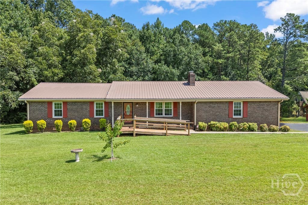 Photo of 8050 Hog Mountain Road, Statham, GA 30666 (MLS # CL363311)