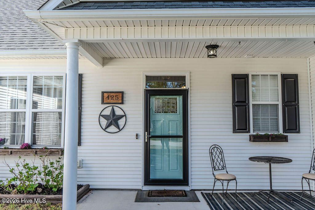 Photo of 425 N Belvedere Drive, Hampstead, NC 28443 (MLS # 100565525)