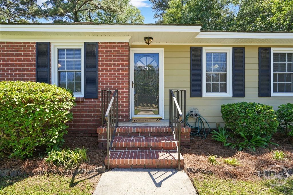Photo of 1217 Derenne Drive, Savannah, GA 31406 (MLS # SA355726)