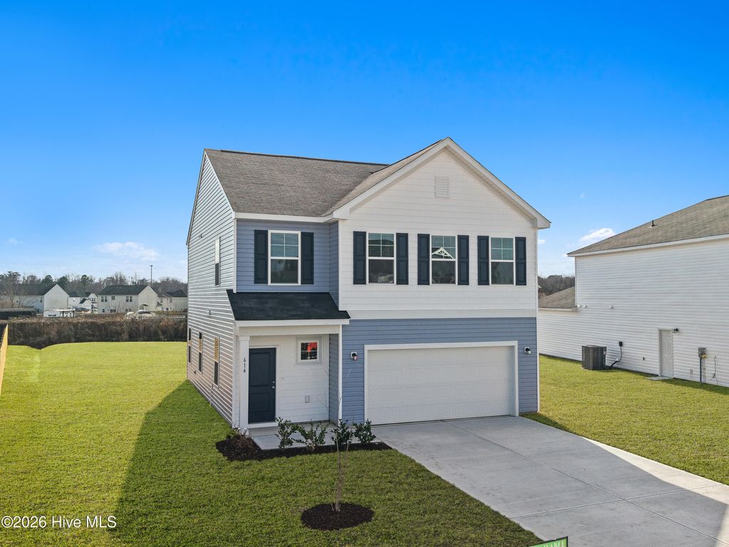 Photo of 614 S Squires Run Lane, Richlands, NC 28574 (MLS # 100538143)