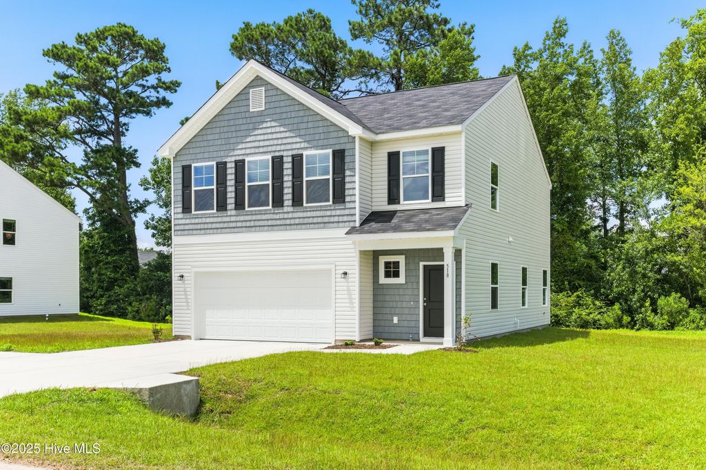 Photo of 614 S Squires Run Lane, Richlands, NC 28574 (MLS # 100538143)