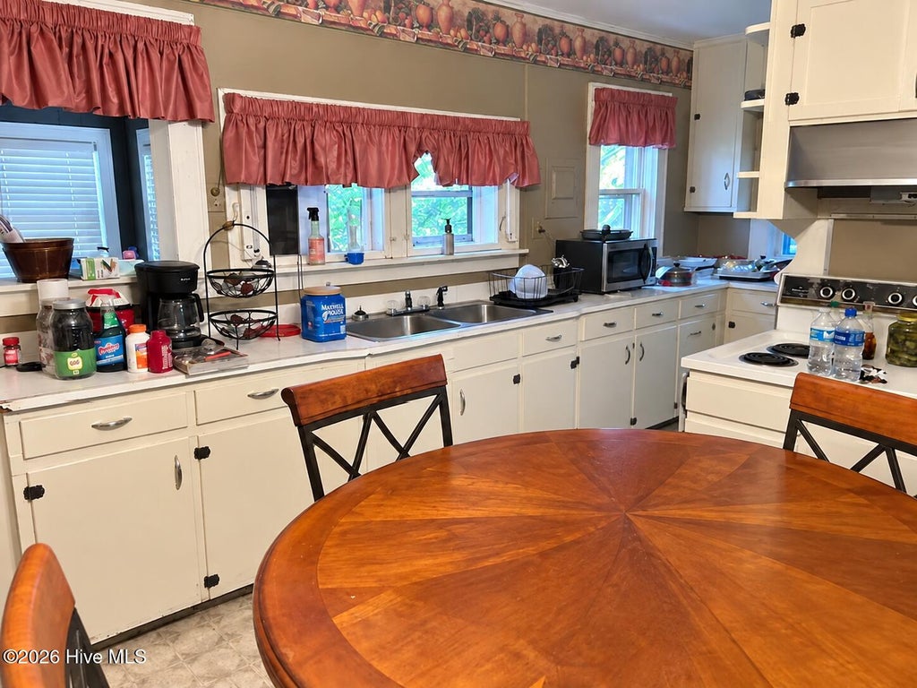 Photo of 265 N Ingold Avenue, Garland, NC 28441 (MLS # 100613371)