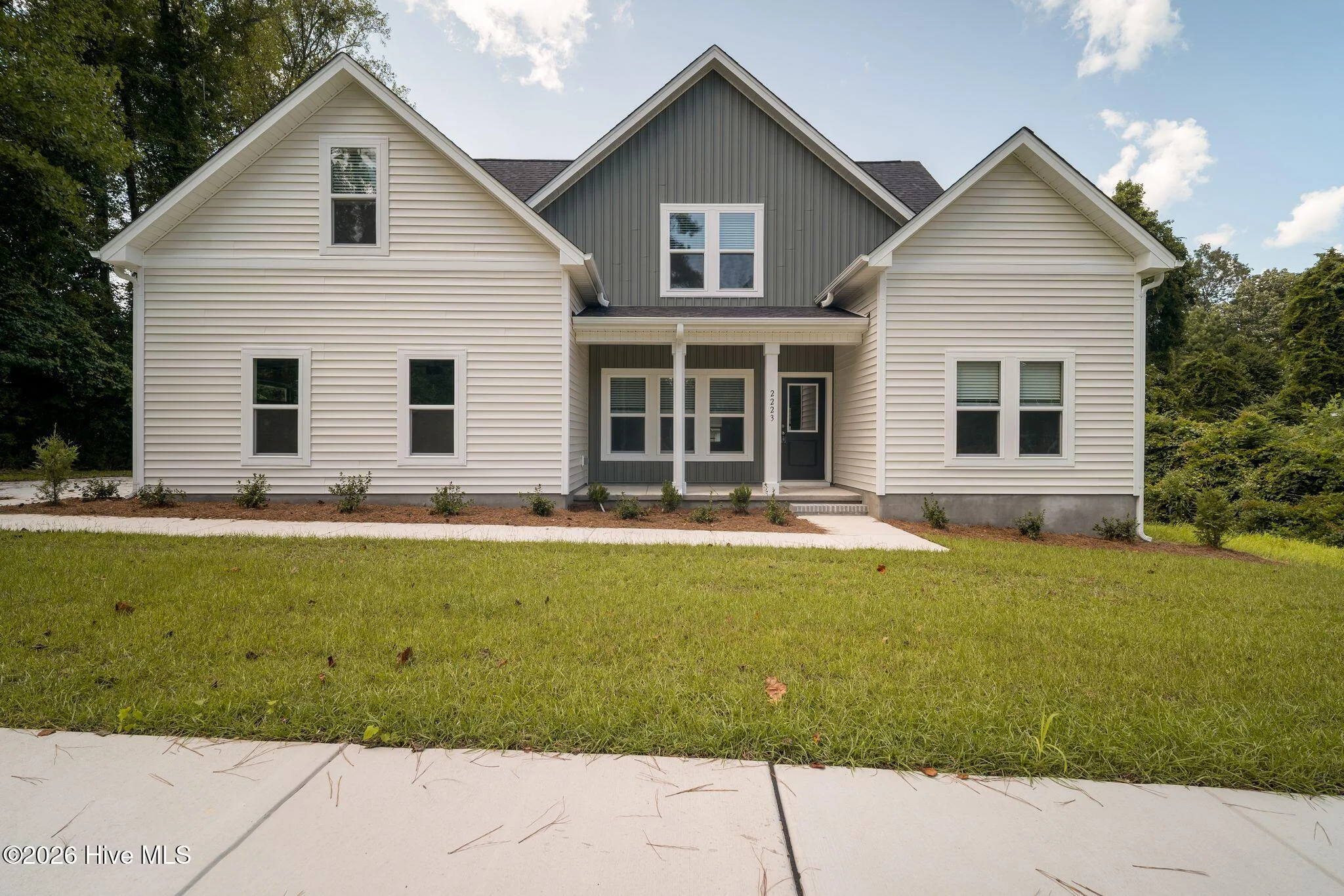 2223 Greenwood Court