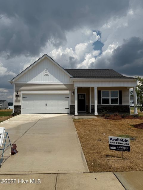 Homes For Sale - 1125 Aviator Lane<br/> Ayden, NC 28513