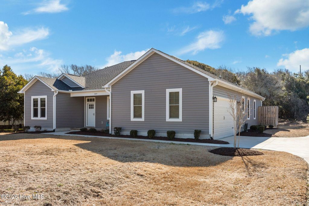 Photo of 309 Pine Knoll Circle, Pine Knoll Shores, NC 28512 (MLS # 100558088)