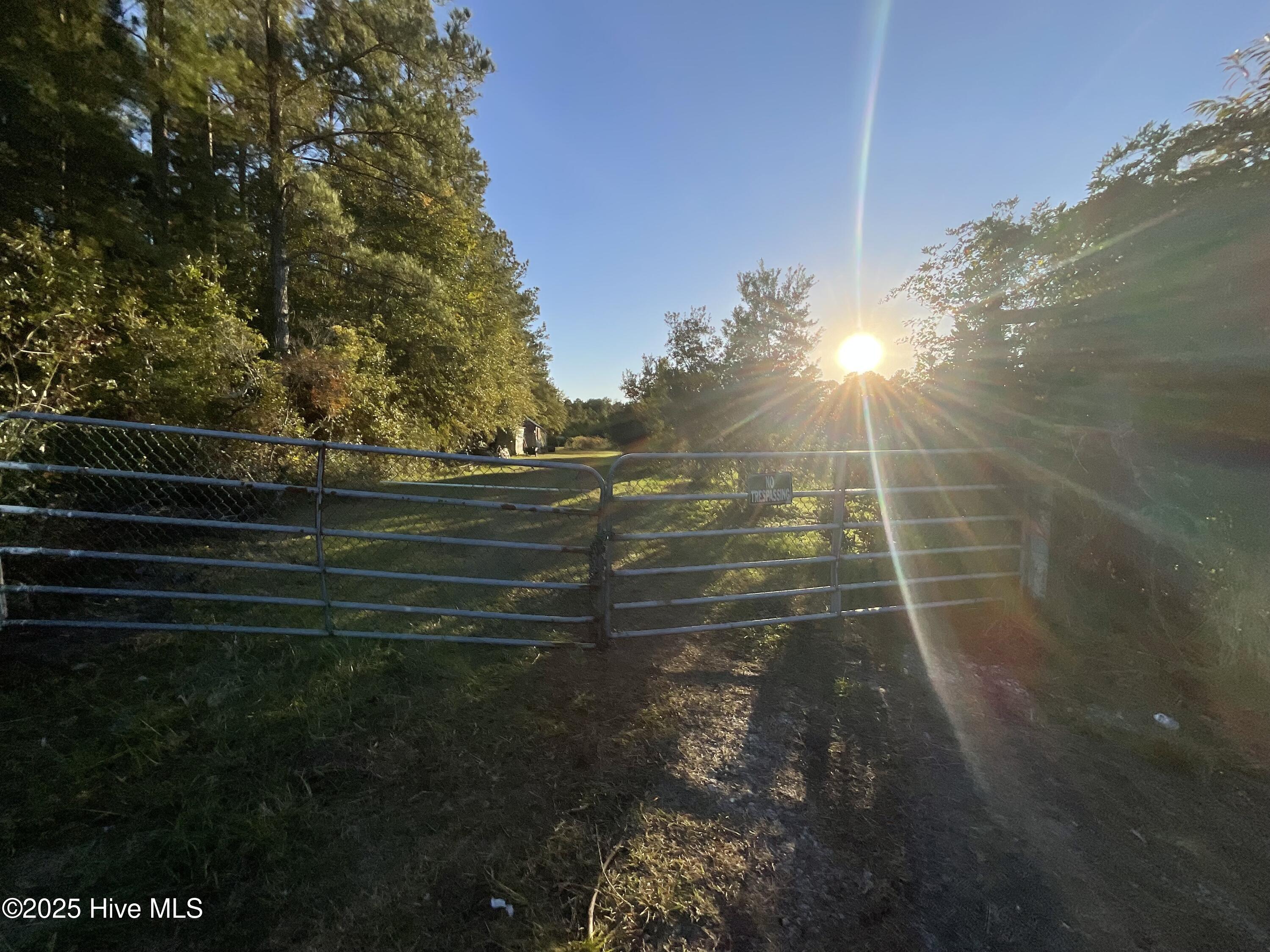 1121 1 Green Hill Road NE