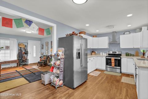 Tiny photo for 1010 New Road, Burgaw, NC 28425 (MLS # 100560145)