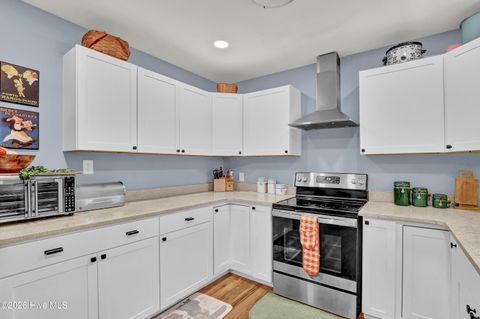 Tiny photo for 1010 New Road, Burgaw, NC 28425 (MLS # 100560145)