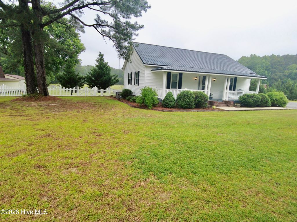 Photo of 1337 N Nc 137, Eure, NC 27935 (MLS # 100576170)