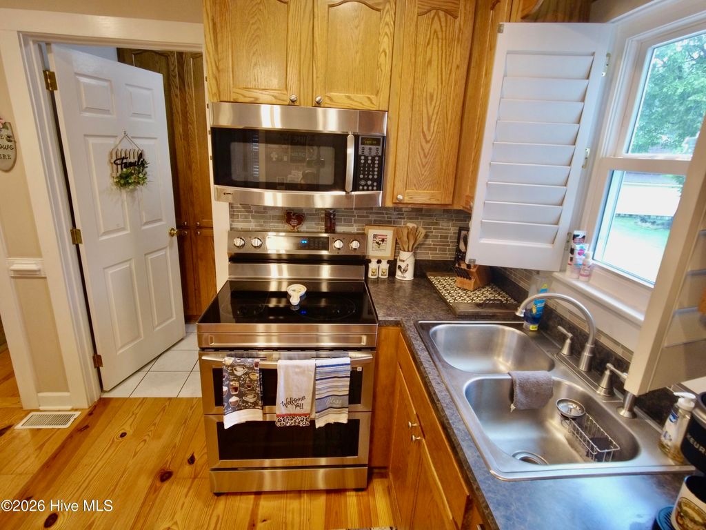 Photo of 1337 N Nc 137, Eure, NC 27935 (MLS # 100576170)