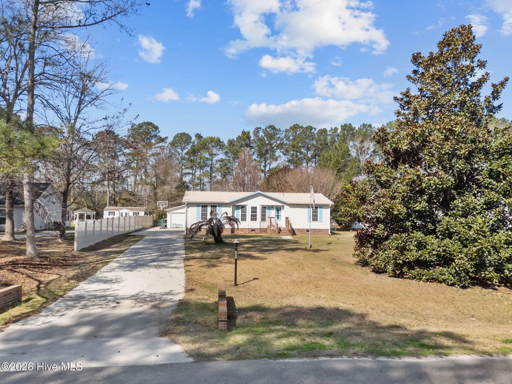 Photo of 407 Maplewood Drive NW, Calabash, NC 28467 (MLS # 100560111)