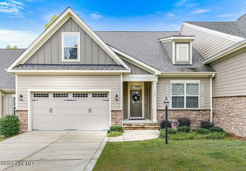 Townhouse For Sale - 105 Shadow Creek Court<br/> Pinehurst, NC 28374