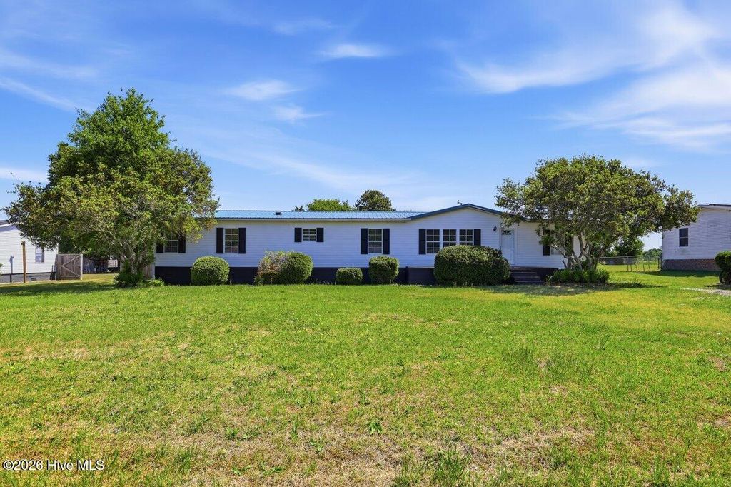Photo of 114 Duck Ridge Drive, Pikeville, NC 27863 (MLS # 100576975)