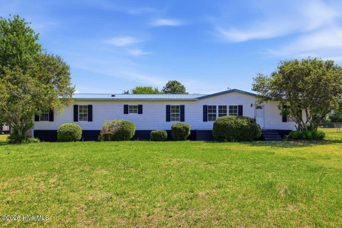 Mobile Home For Sale - 114 Duck Ridge Drive<br/> Wayne County, Pikeville, NC 27863