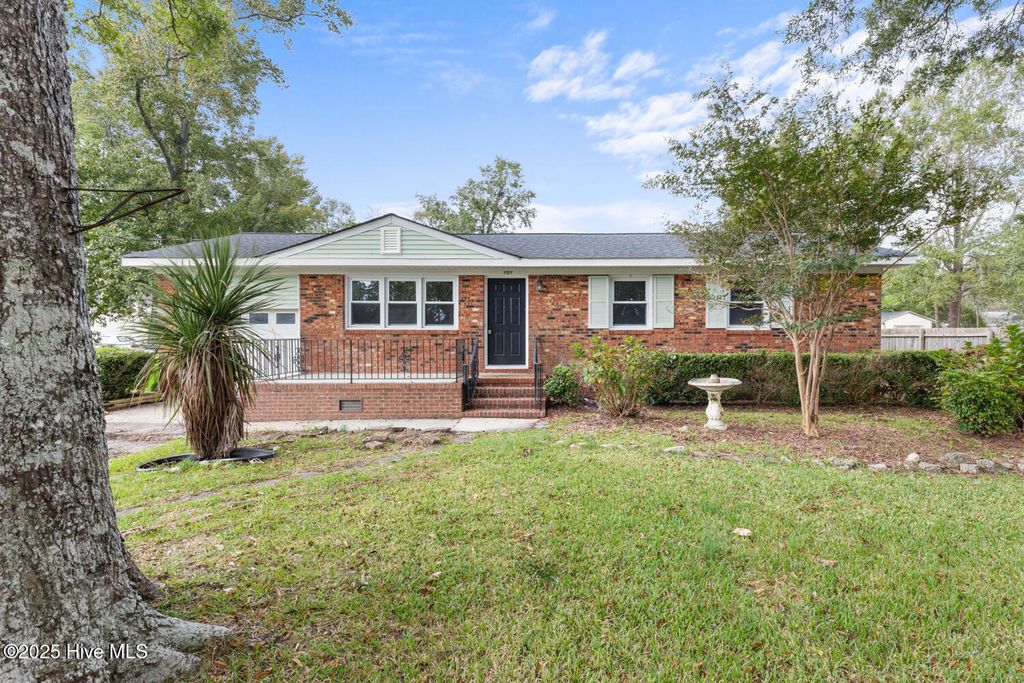 Photo of 101 Pine Dale Road, Havelock, NC 28532 (MLS # 100535495)