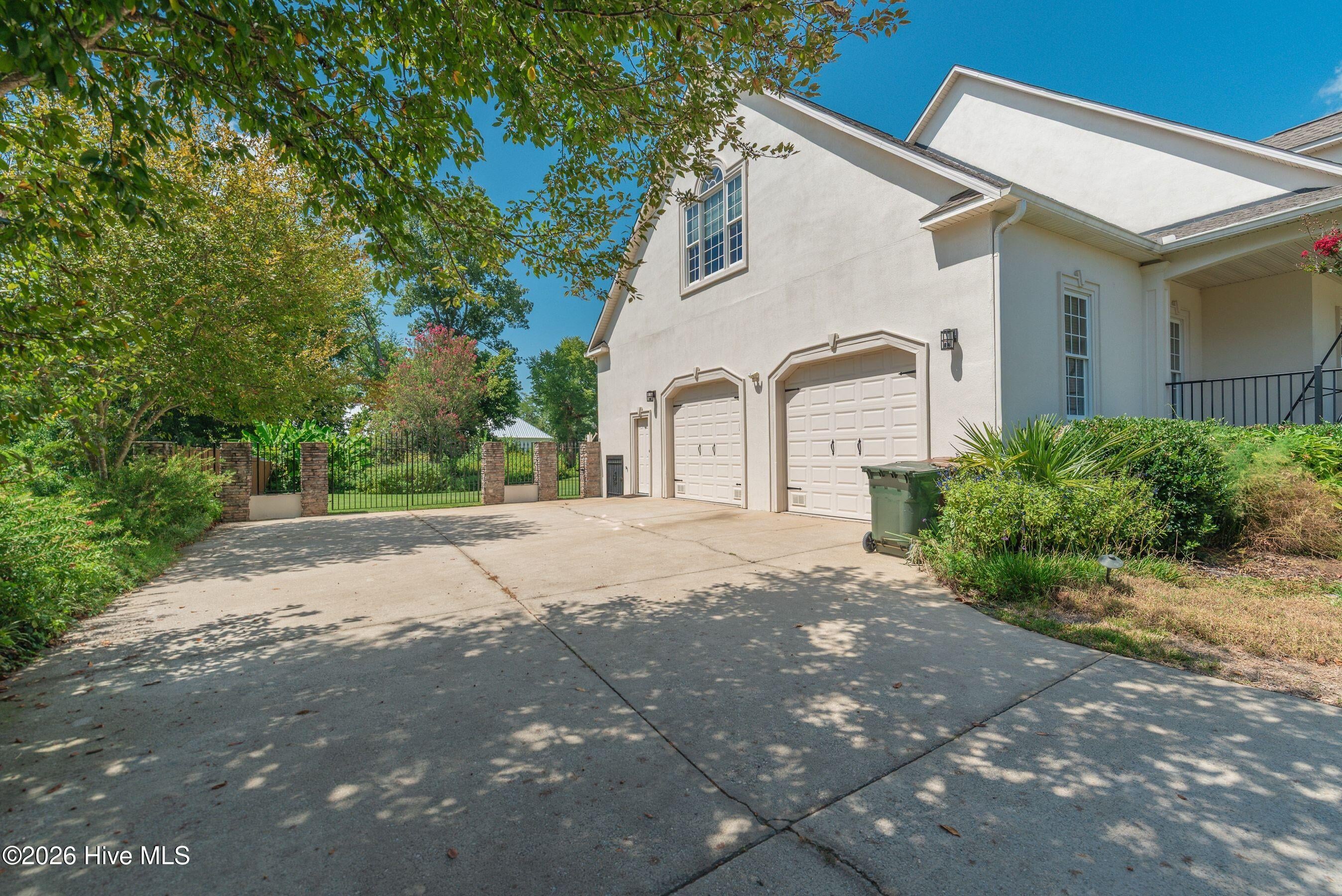 270 Rivernorth Drive