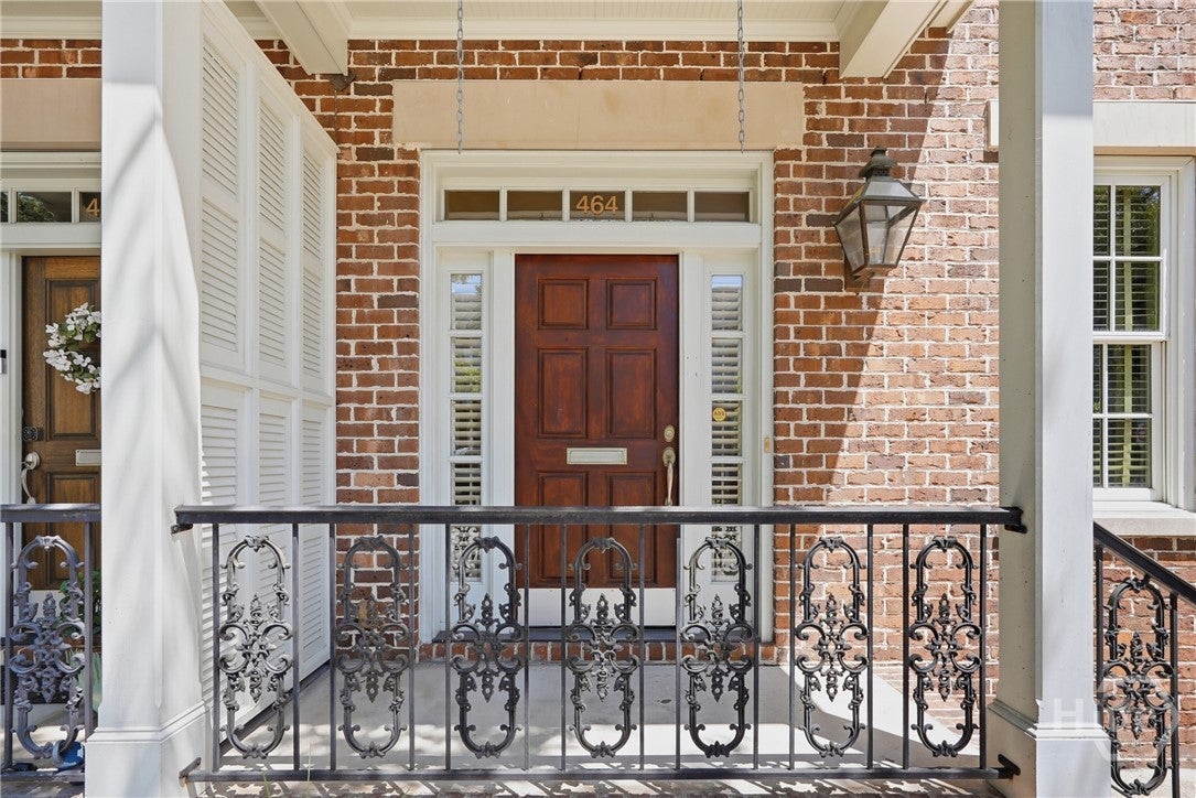 464 Montgomery Street