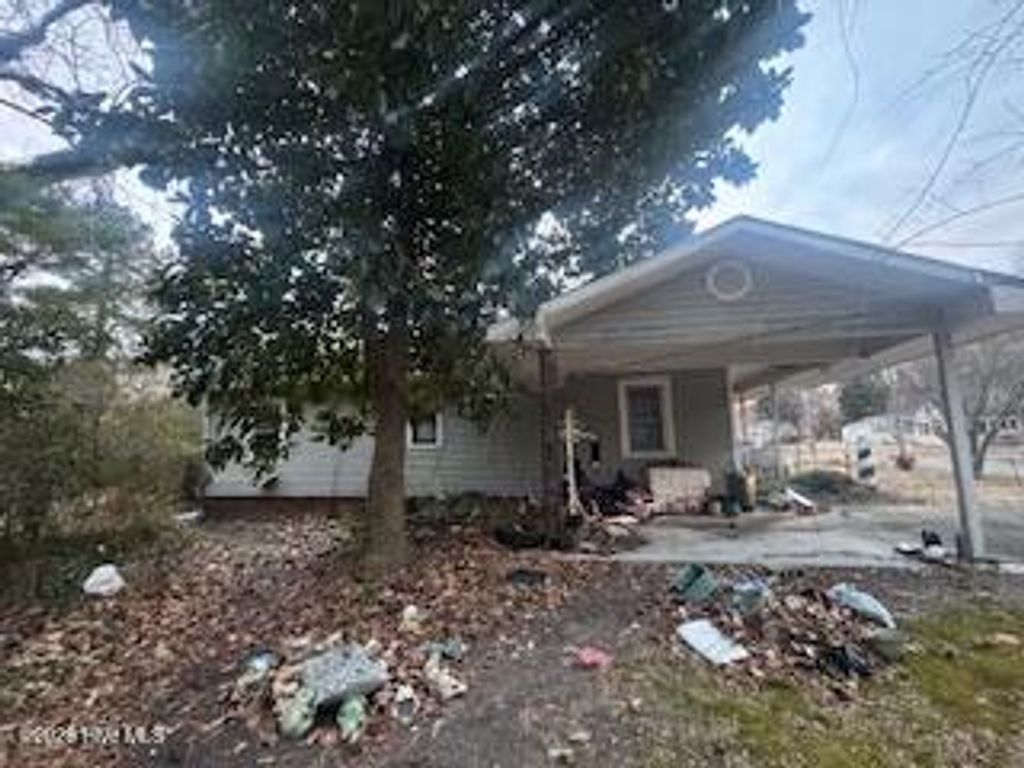 Photo of 404 E Pollock Street, Warsaw, NC 28398 (MLS # 100553660)