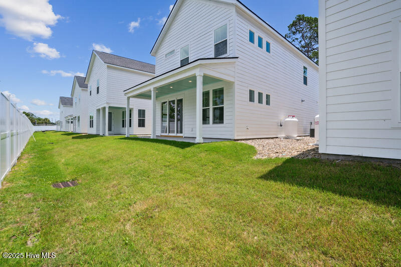 2523 Hillbourne Loop 32