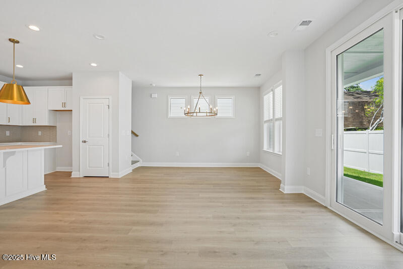 2523 Hillbourne Loop 32