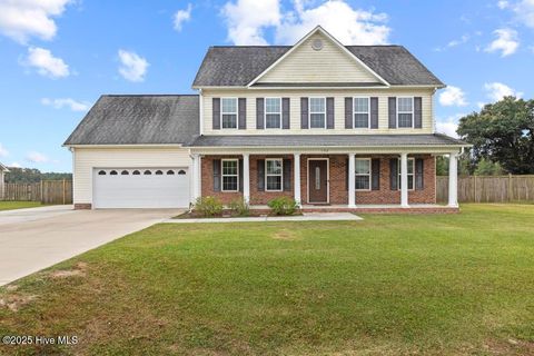102 Farmington Drive Richlands NC 28574