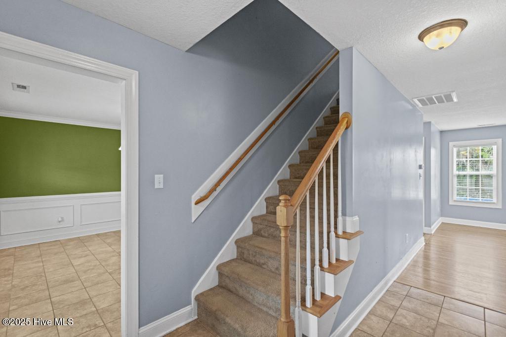 102 Farmington Drive