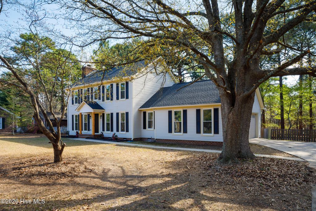 Photo of 312 Edinboro Drive, Southern Pines, NC 28387 (MLS # 100562140)