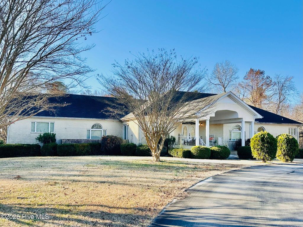 Photo of 152 Shady Oak Drive, Hertford, NC 27944 (MLS # 100556233)