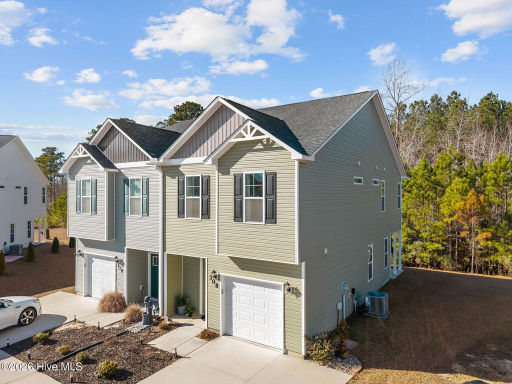 Photo of 308 Otis Cove, Jacksonville, NC 28546 (MLS # 100551047)