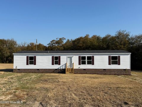 Homes For Sale - 2251 Twisted Hickory Road<br/> Bladen County, Elizabethtown, NC 28337