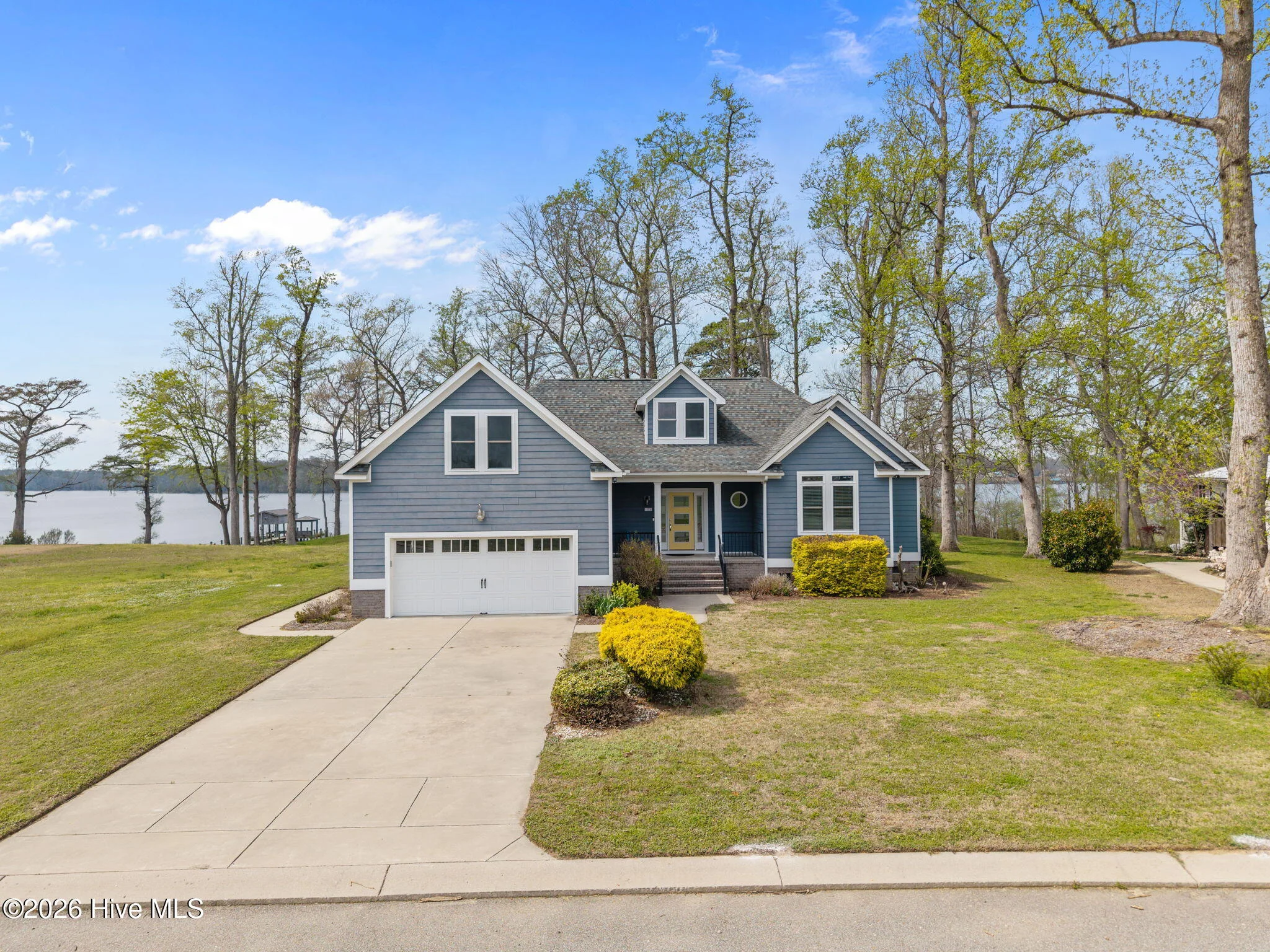 168 W Royal Way